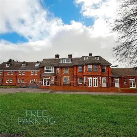 cheap crawley hotels